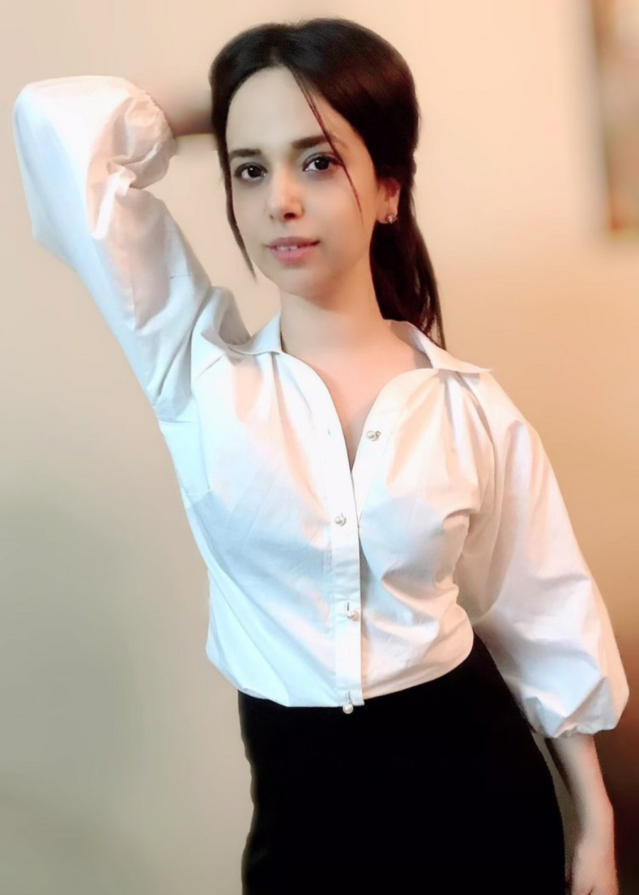 White Balloon Sleeves Shirt